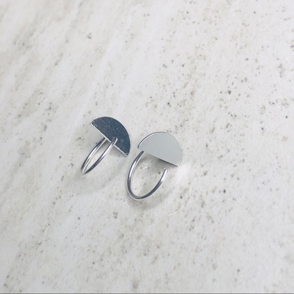 925 Sterling Silver Semi Circle Ear Hugger Earring - Picture 2 of 16